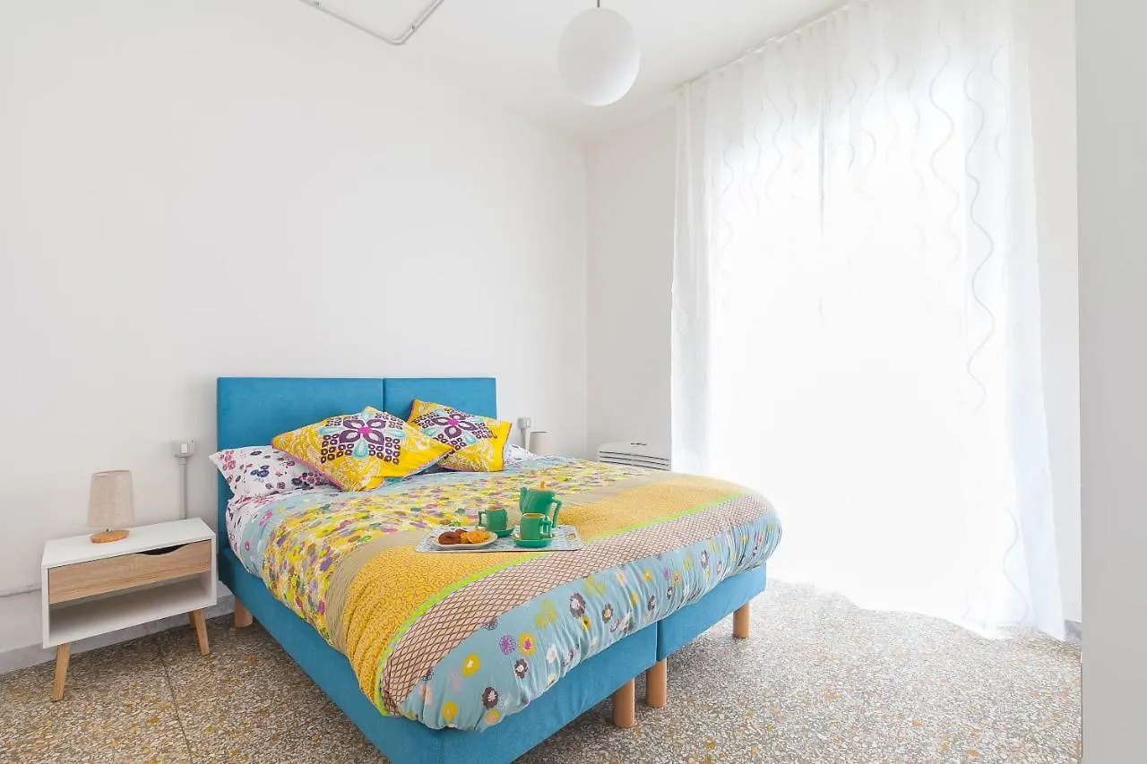 Bed and Breakfast Vino E Vinili Roma Bed & Breakfast
